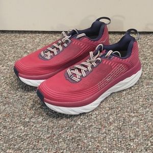 Women's Hoka One One Bondi 6 size 7.5